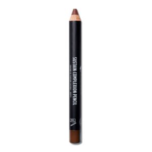 A lightweight, multitasking pencil that works to blend seamlessly into the skin for a natural-looking finish.