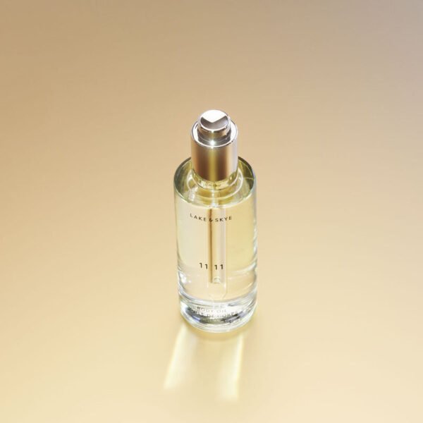 A hydrating all-over body oil, rich in essential fatty acids and enriched with anti-inflammatory Vitamin E.