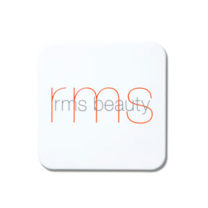 A multidimensional powder blush that glides on effortlessly and helps to nourish skin.